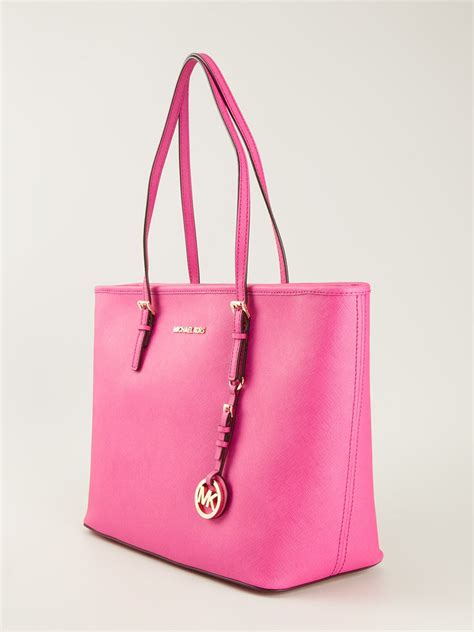 michael michael kors jet set travel geldbörse pink|michael kors jet set duffle.